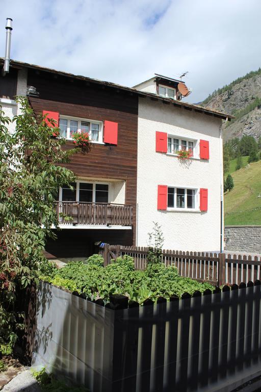 Haus Dorf 7 Apartment Saas-Grund Exterior photo